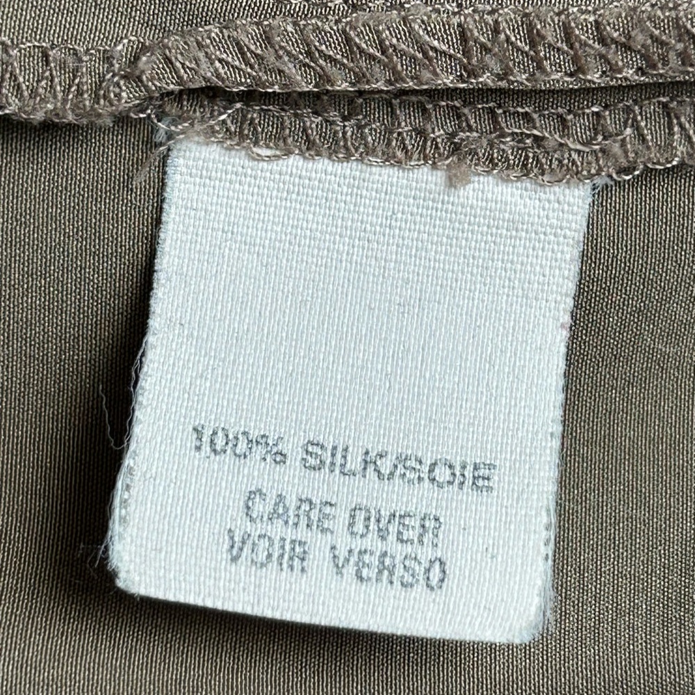 Anne Klein II, 100% Silk, Short Sleeve Blouse, Tan Color, Size 12 - Picture 6 of 6